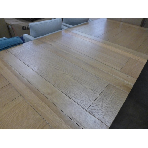 1501 - A Windermere oak monastery extending dining table