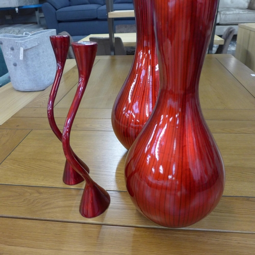 1518 - A pair of red Hopewells' vases and matching candlesticks