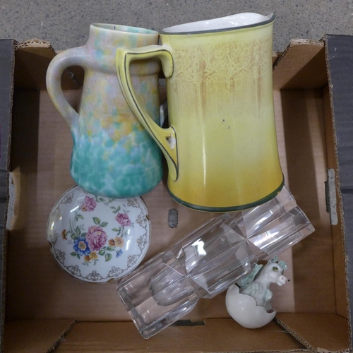 1123 - A Royal Krona Sweden glass vase, a Royal Doulton jug, a/f, etc. **PLEASE NOTE THIS LOT IS NOT ELIGIB... 