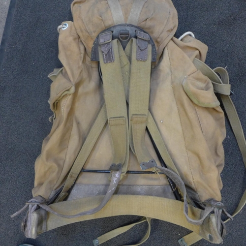 753 - A WWII military Special Forces rucksack made by R. Burns Ltd., 1942