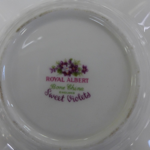 766 - A Royal Albert Sweet Violets tea set, teapot lid a/f