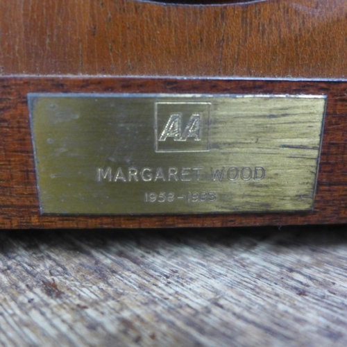 784 - A Garrard & Co table clock with Elliott of London movement, boxed, with papers, circa 1978