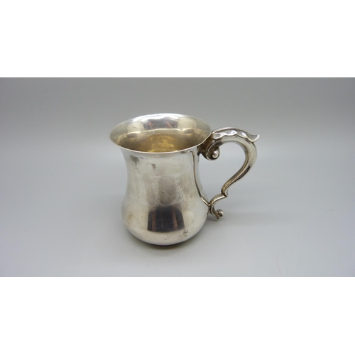 826 - A silver mug, Birmingham 1902, 86g