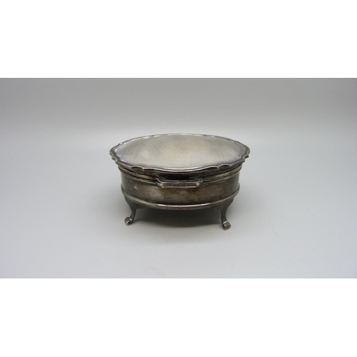 856 - A silver trinket box, Birmingham 1961, by Adie Bros., width 96mm