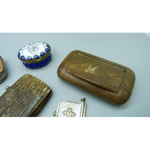 891 - Vesta cases, pill boxes including one enamelled marked 'Accept Love', a scent bottle, etc.