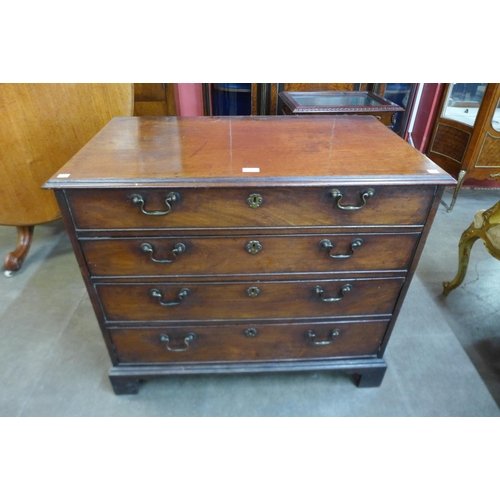 104 - A George II mahogany bachelor's chest of drawers