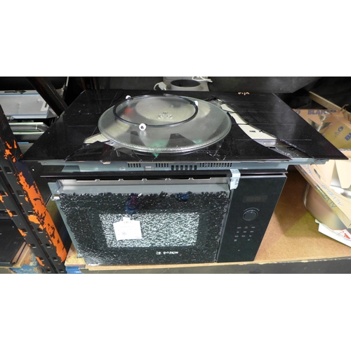 3051 - A quanity of scrap items including a Bosch Hob a Bosch microwave, an AEG island hood and a Bosch isl... 