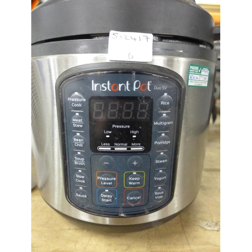 2074a - Instant Pot Duo electric pressure cooker & fan heater