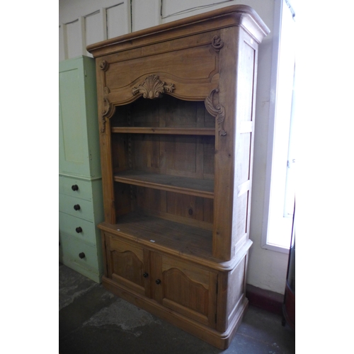 127 - A French pine open bookcase