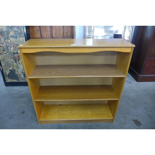 164 - A teak bookcase