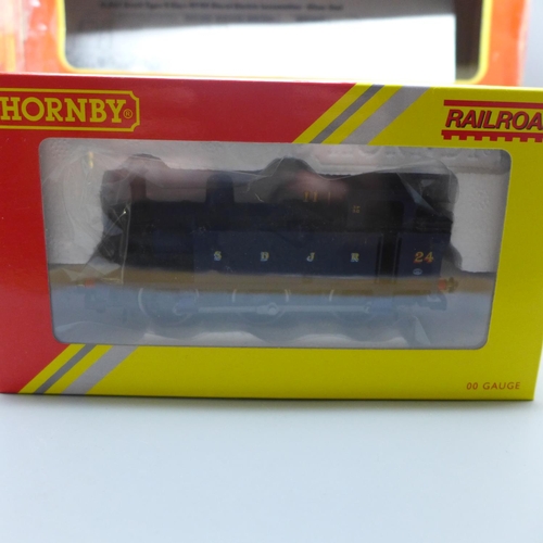 617 - Two Hornby 00 gauge locomotives