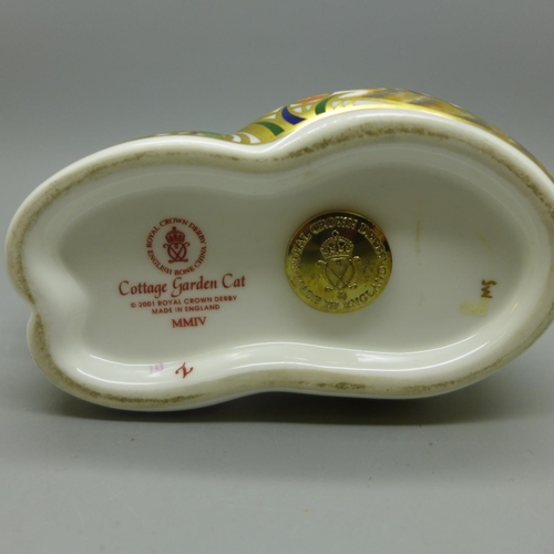 627 - A Royal Crown Derby paperweight Cottage Garden Cat with gold stopper