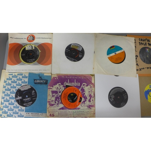 652 - Twenty-two 1960's and 1970's Northern Soul and reggae 7