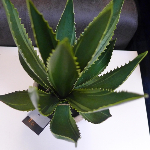 1316 - An artificial Aloe Vera plant in a white pot, H 36cms (63734811)   #