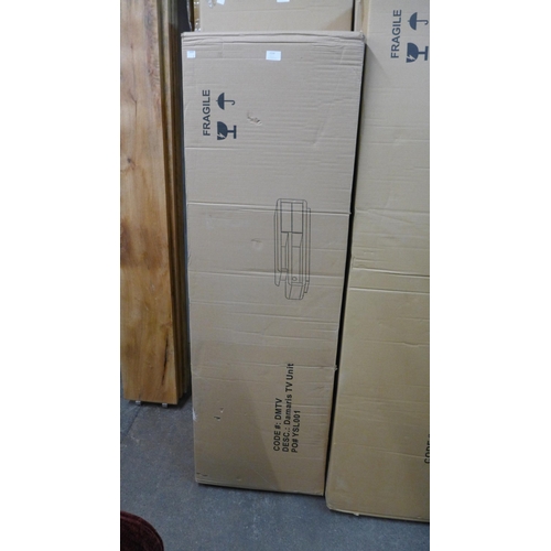 1576 - A Damaris tv unit (Boxed)