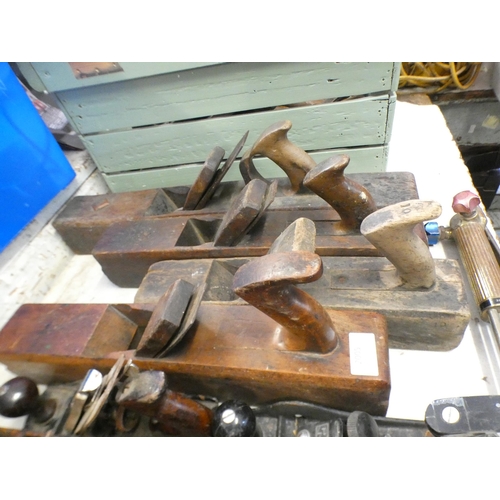 2005 - Approx 20 vintage joinery/woodworking tools includes block planes and a vintage oxy-acetylene gas to... 