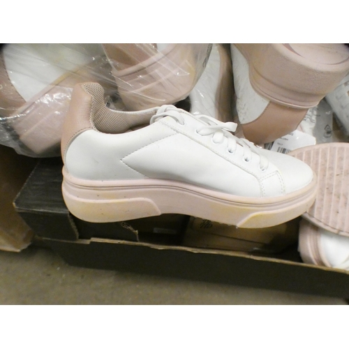 2076 - A quantity of girls white and pink Top Shop trainers, various sizes, approx. 10 pairs