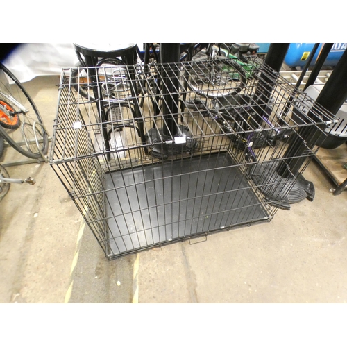 2149 - A large steel pet/dog cage/carrier, 1.06m x 0.8m x .71m