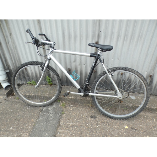 2151 - Carrera Shimano Acera equip lady's bike