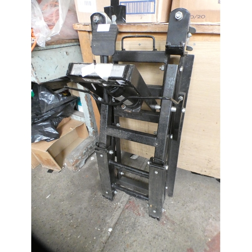 2162 - 1.5 ton heavy duty Motorbike jack