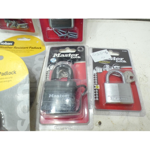 2215 - 5 master padlocks, 2 Rolson padlocks, sealed with keys