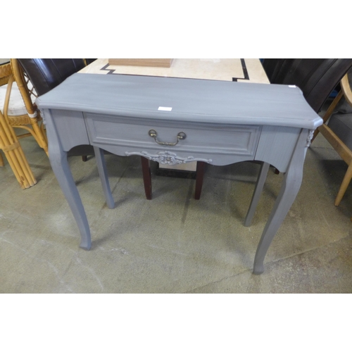 1750 - A grey console table