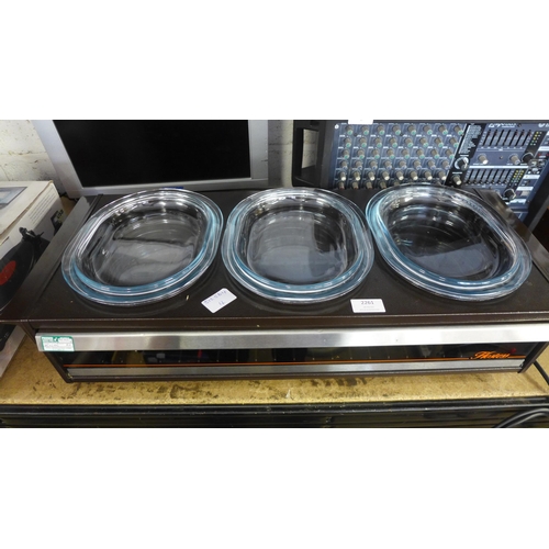 2261 - A metal and glass electric bain marie/food warmer