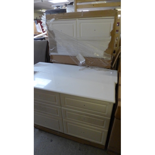 1683 - A mixed lot of high gloss sideboards and chests of drawers * this lot is subject to VAT