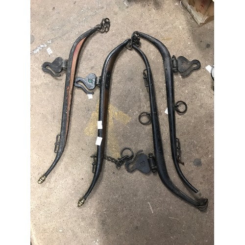 2013 - 2 pairs of wood-wrought iron collar pieces from workhorse/shire horse harness