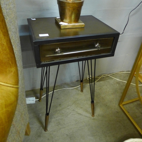 1399 - A metal single drawer side table