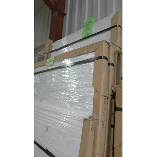 3005 - 4x Crystal White Worktops (2x 2000x600x38mm, 1x 1750x550x22mm, 1x 2230x590x38mm Approx)    * This lo... 