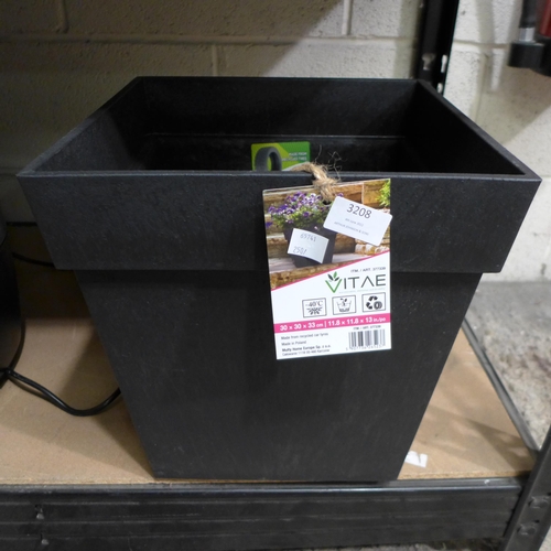 3208 - Symphony 33cm Planter (250A -525)  * This lot is subject to vat