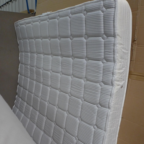 3212 - Dormeo Memory Plus Double Mattress, Original RRP  £164.99 + vat  (250A -513)  * This lot is subject ... 