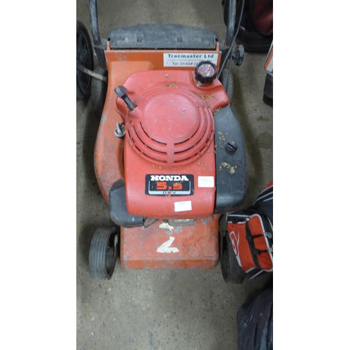 2329 - Honda 5.5 petrol-driven lawnmower, no collector