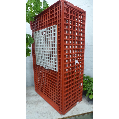 2346 - Plastic chicken crate, approx. 80 x 60 x 30cm