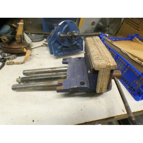 2029 - Irwin Record No 52 bench/joiner's vice