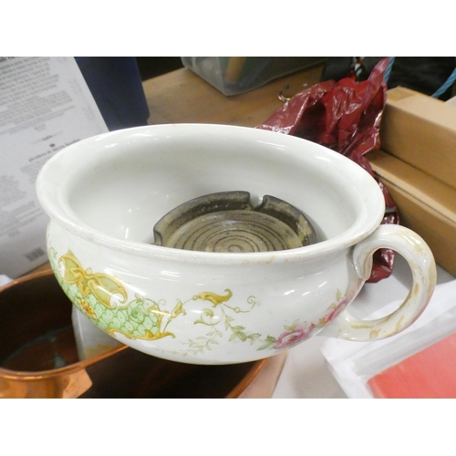 2095 - 2 Decorative polished copper troughs & 2 onyx ashtrays plus Victorian bowl