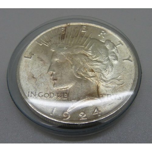 1032 - A USA Peace one dollar coin, 1924