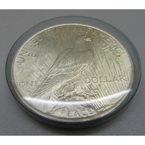 1033 - A USA Peace one dollar coin, 1923