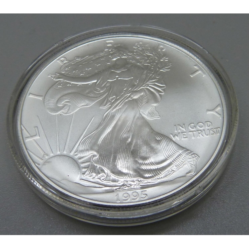 1039 - A USA 1oz fine silver one dollar coin, 1995