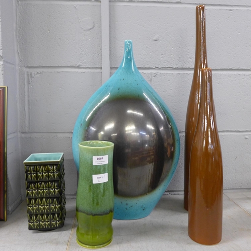 1064 - A collection of vases, blue vase 21.5 inches tall **PLEASE NOTE THIS LOT IS NOT ELIGIBLE FOR POSTING... 