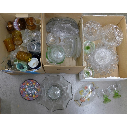 1071 - A collection of glassware, (3 boxes) **PLEASE NOTE THIS LOT IS NOT ELIGIBLE FOR POSTING AND PACKING*... 