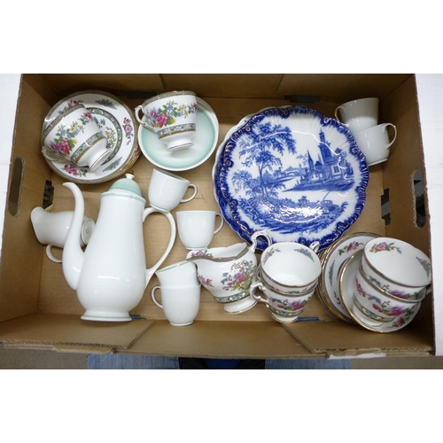 1078 - Paragon Tree of Kashmir tea ware, a coffee service, pot a/f and three plates **PLEASE NOTE THIS LOT ... 