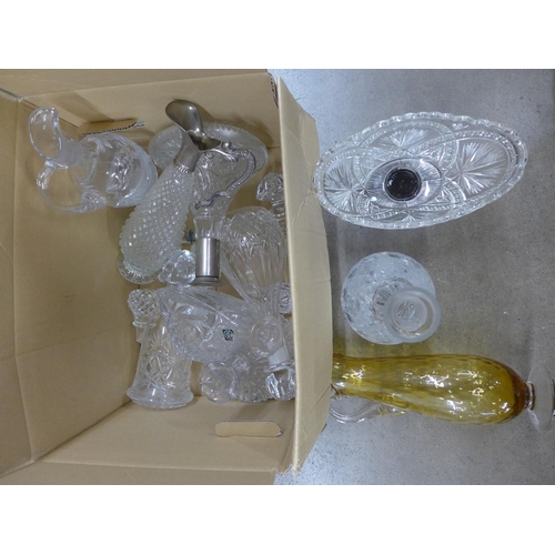 1087 - A box of glass decanters and jugs **PLEASE NOTE THIS LOT IS NOT ELIGIBLE FOR POSTING AND PACKING**