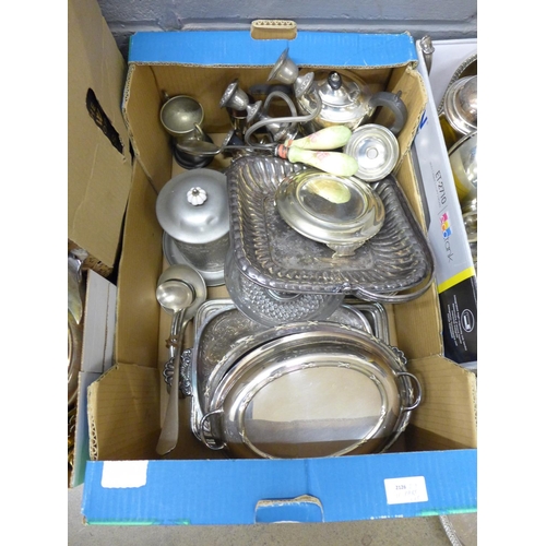 1091 - A large collection of silver plated items and other metal ware, (four boxes) **PLEASE NOTE THIS LOT ... 