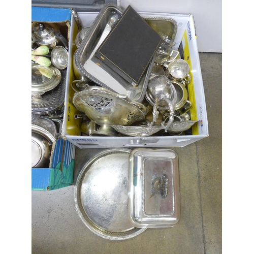 1091 - A large collection of silver plated items and other metal ware, (four boxes) **PLEASE NOTE THIS LOT ... 