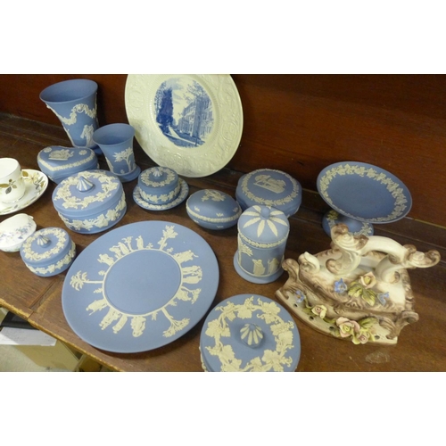 676 - A collection of Wedgwood Jasperware, other Wedgwood items and a Capodimonte lidded dish