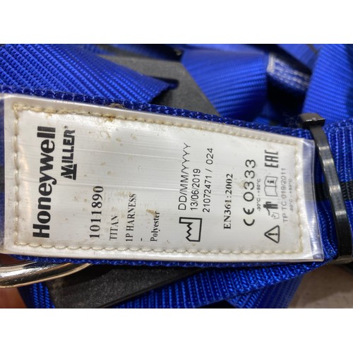 2014 - Honeywell full body safety harness - used once only