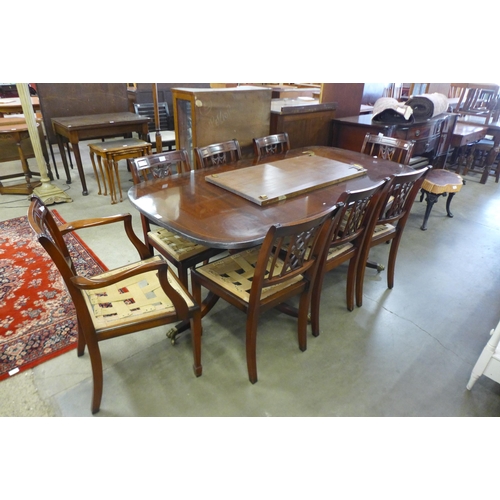 163 - A Regency style mahogany ten piece dining suite