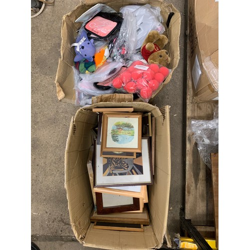 2078 - Box of approx. 70 photograph frames with box of misc. items